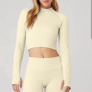 ALO Yoga Seamless Cable Knit Long Sleeve Top French Vanilla